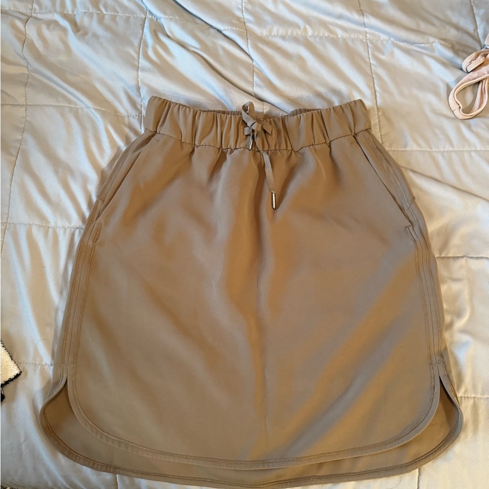 Lululemon Athletica Cream Tan Skirt